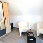 Karins لامبرتهايم