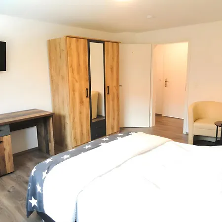 Karins * למפרטהיים