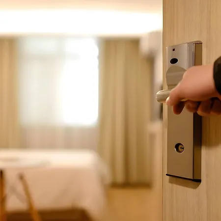 Karins * למפרטהיים