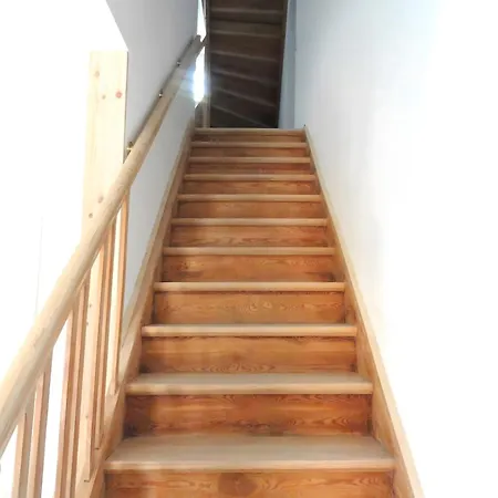 Karins למפרטהיים